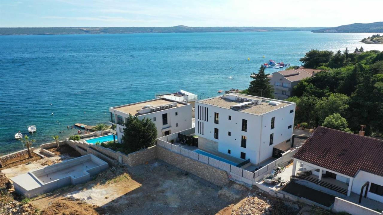 Adastra Apartments Maslenica Eksteriør bilde
