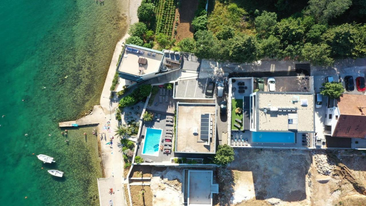 Adastra Apartments Maslenica Eksteriør bilde