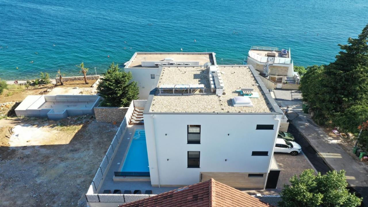 Adastra Apartments Maslenica Eksteriør bilde