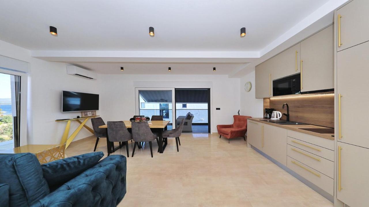 Adastra Apartments Maslenica Eksteriør bilde