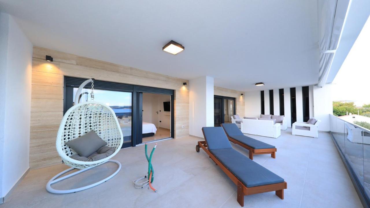 Adastra Apartments Maslenica Eksteriør bilde